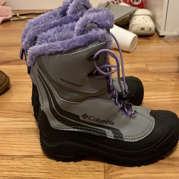 Columbia winter/boots - Picture 2 of 4